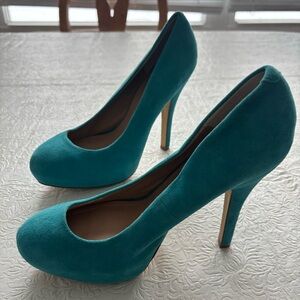 Steve Madden Turquoise Suede Platform Pumps, Size 9.5